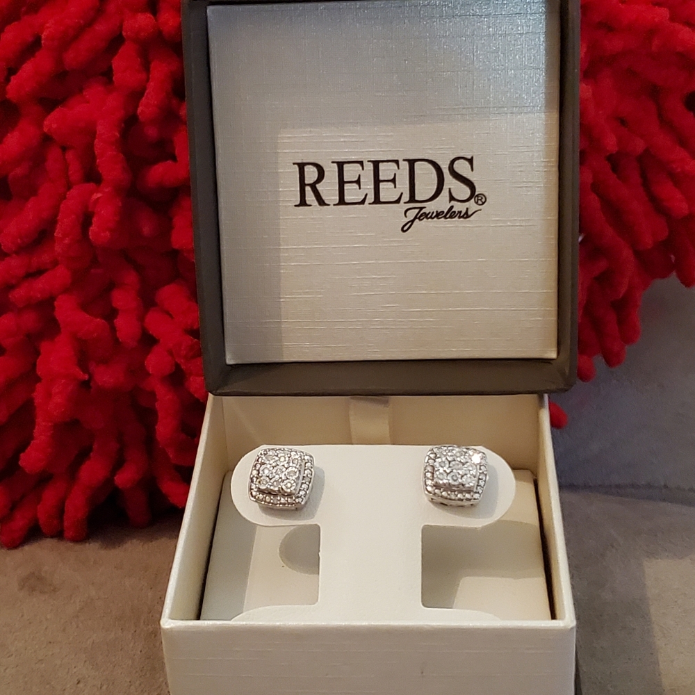 Reeds Jewelers 1/5CTW Princess Stud Earrings